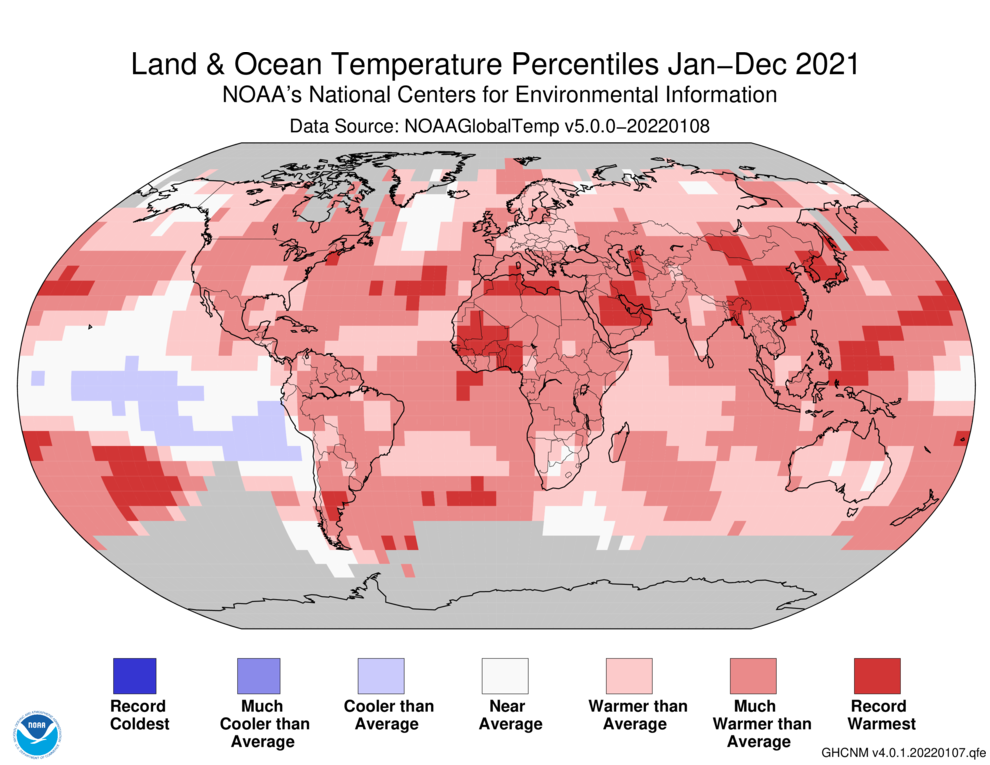 A world map plotted with color blocks depicting percentiles of global average land and ocean temperatures for the full year 2021.