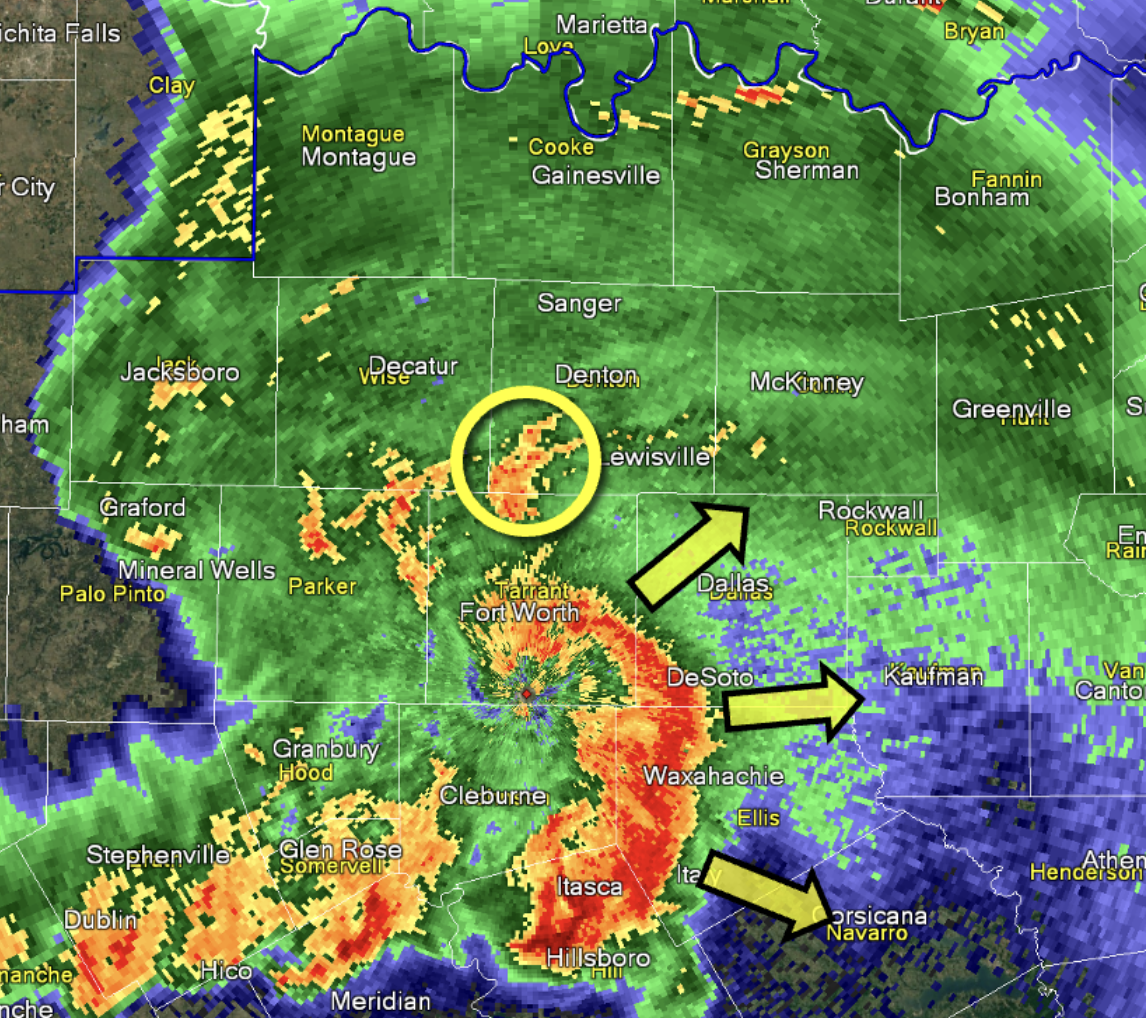 Radar image of a bow echo that produced damaging winds near Ft. Worth, TX, in April 2012. 