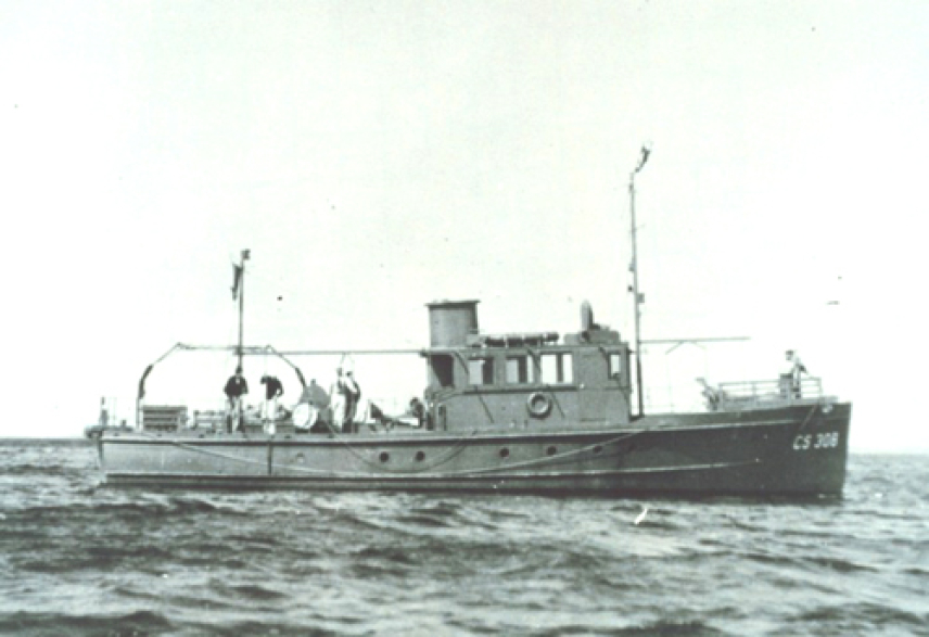 A black and white photo of the USC&GSS Wainwright at sea.