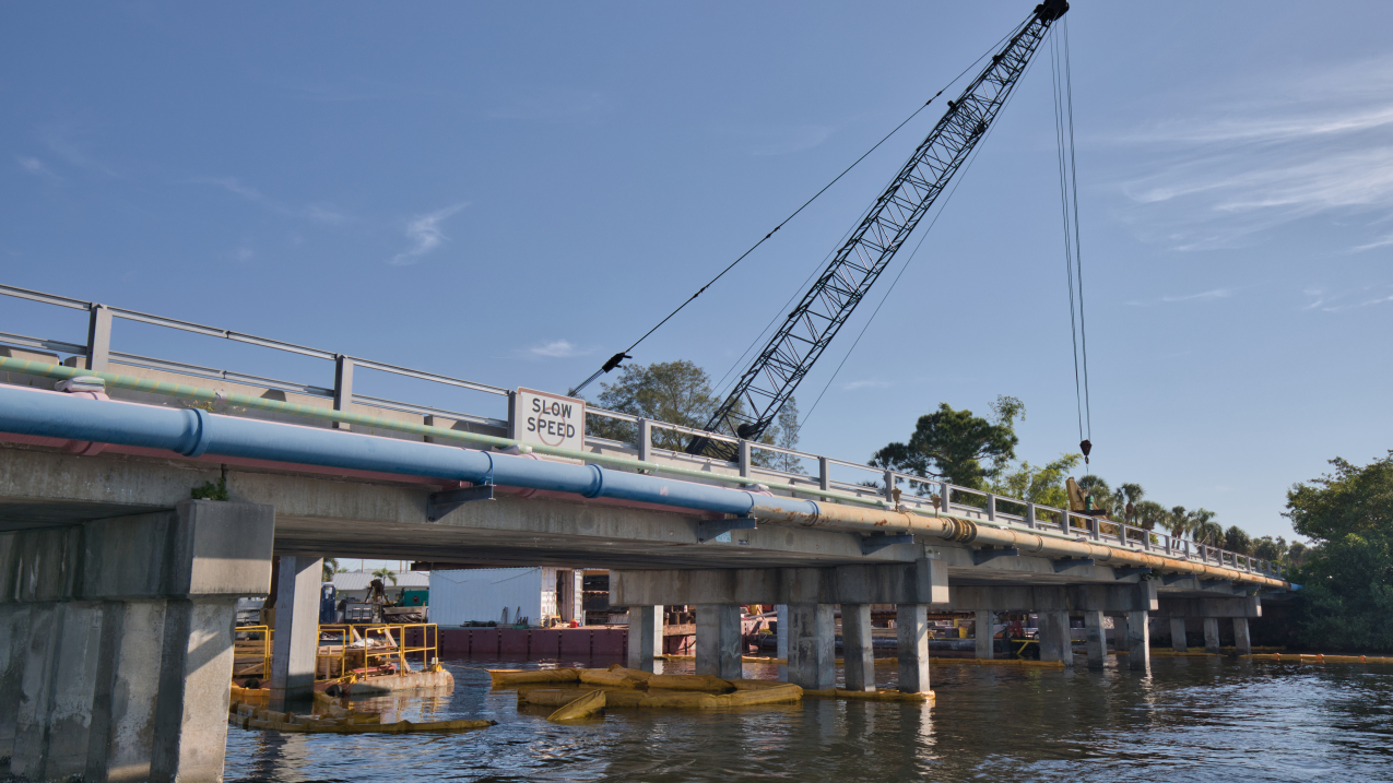 Construction of a new bridge to replace an aging bridge linking residential communities in St. Petersburg, Florida.