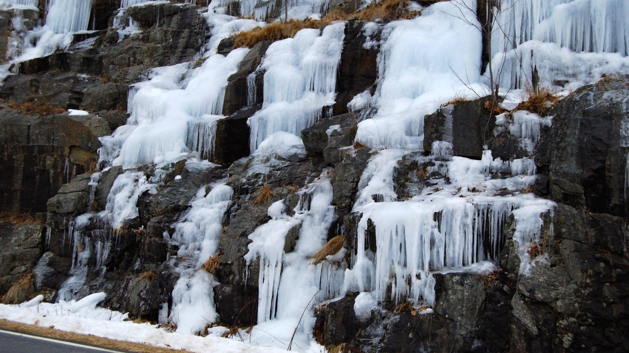 Winter scene on the Skyline Drive in Virginia