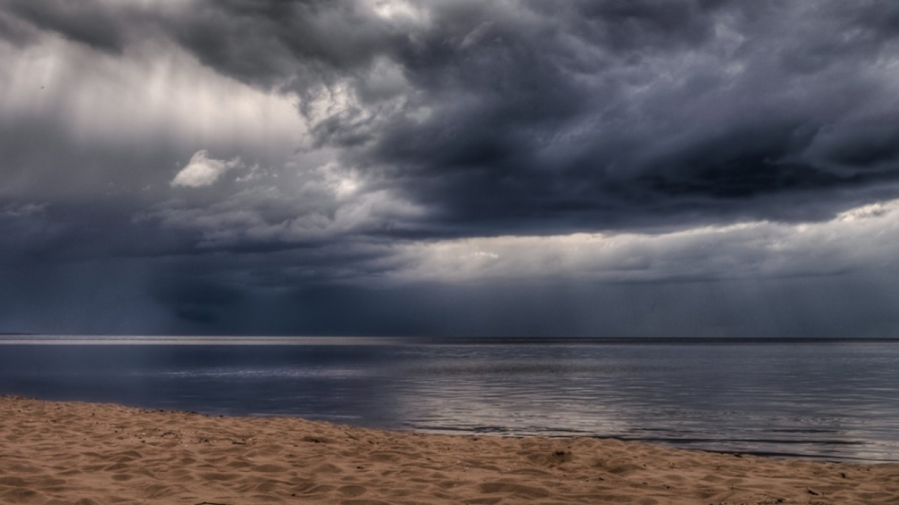 Storm clouds approaching the beach