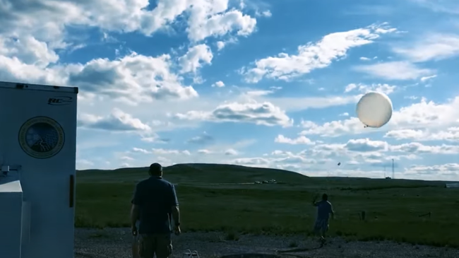 Weather balloon launch 