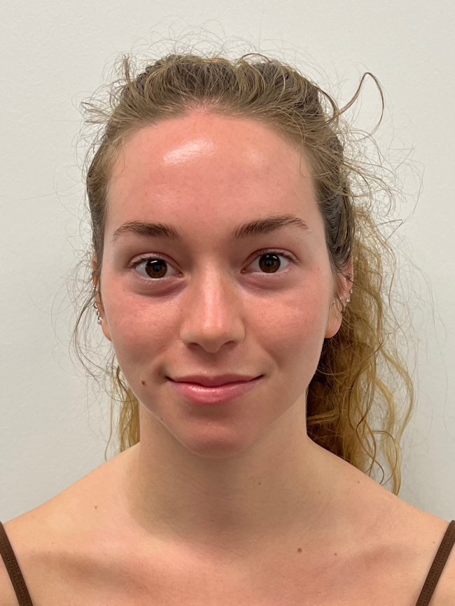 Headshot of Elizabeth