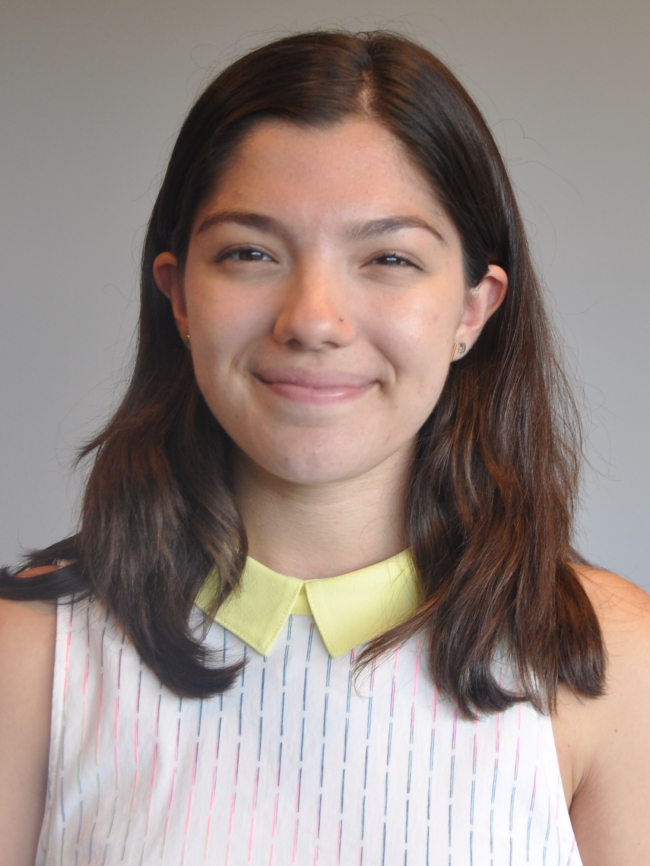 Headshot of Caroline