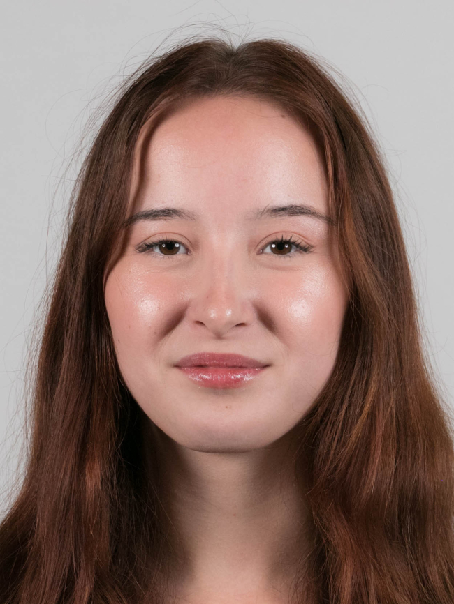 A headshot of Alexandra Kreis.