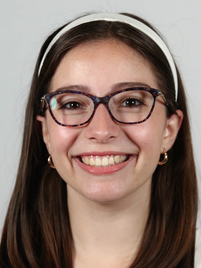 A headshot of Faith DaSilva.