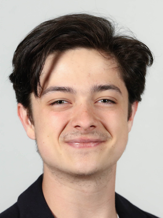 A headshot of Gavin Fry.