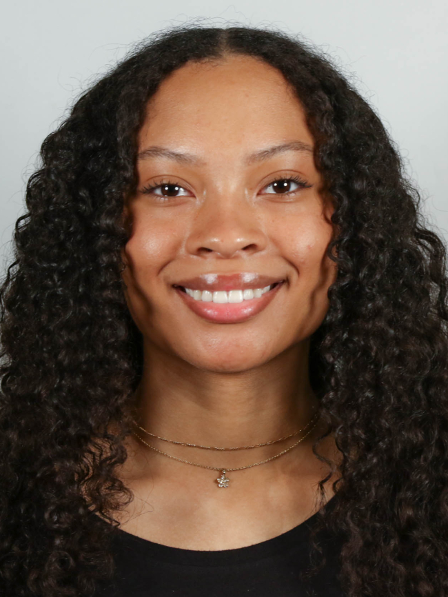 A headshot of Haniston Holloway.