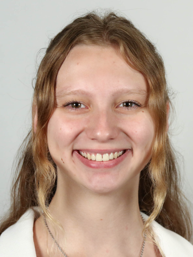 A headshot of Kyla Wolski.