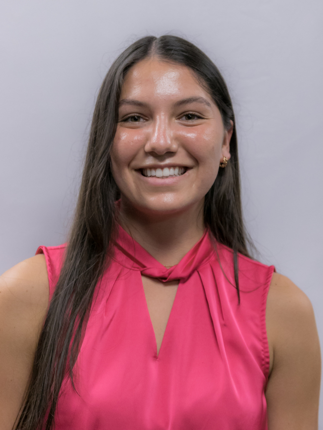 A headshot of Serena Miranda.