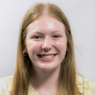 A headshot of Isabel Leonard.