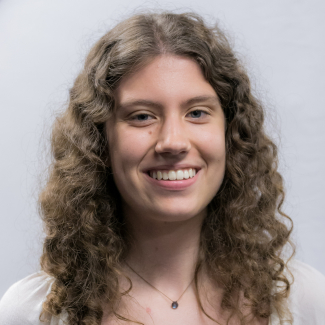 A headshot of Larissa Meyer.