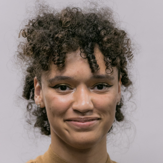 A headshot of Helena Shenk.