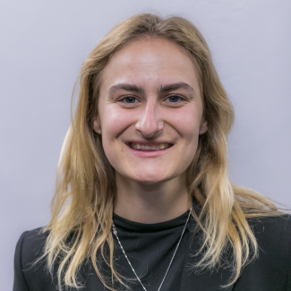 A headshot of Anna Soltys.